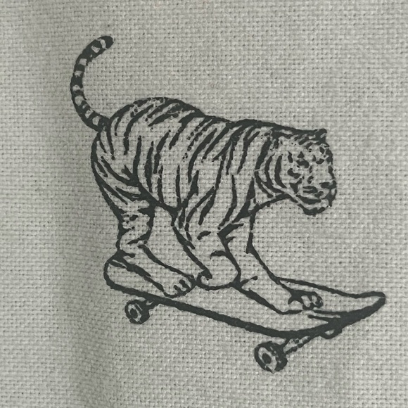 H&M Label of Graded Goods (LOGG) Tiger Print Button Down Shirt. Mens Size Large - Picture 9 of 13